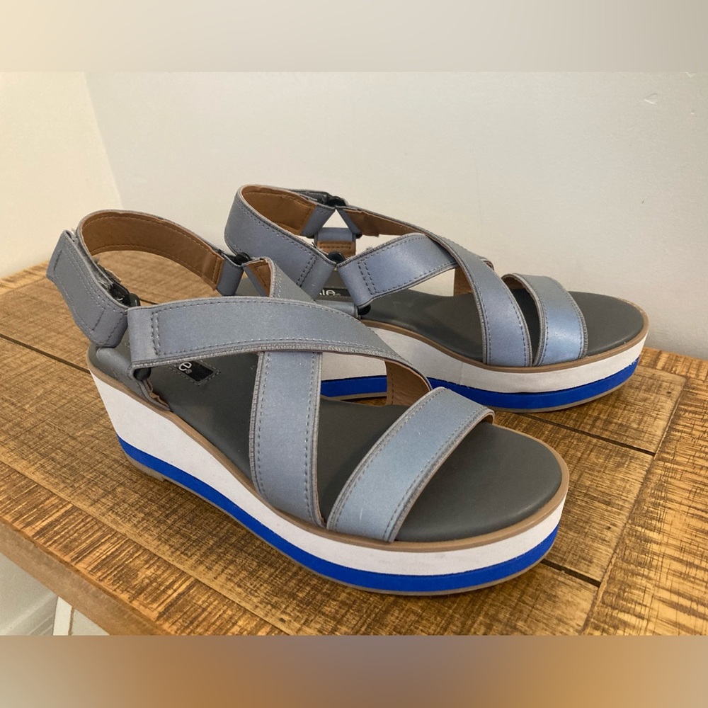 Kenzie Posie Strappy Platform Wedge Sandals Size 6